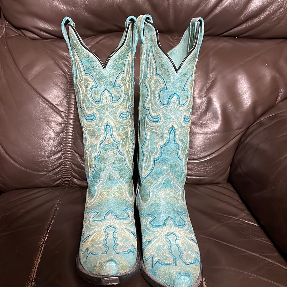 Boots 👢